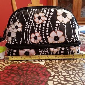 NWT Daylogic 2 zip makeup bag